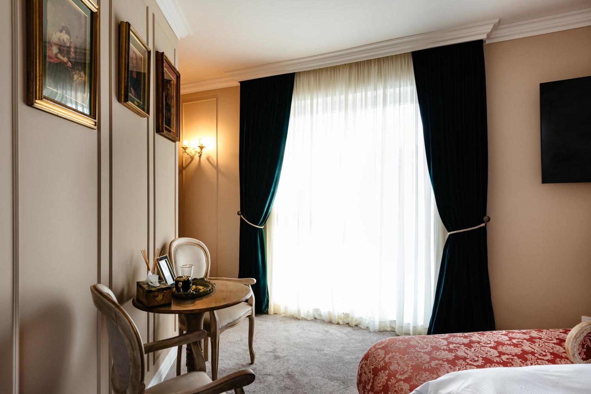 Ateneea Luxury Rooms Cluj-Napoca Esterno foto