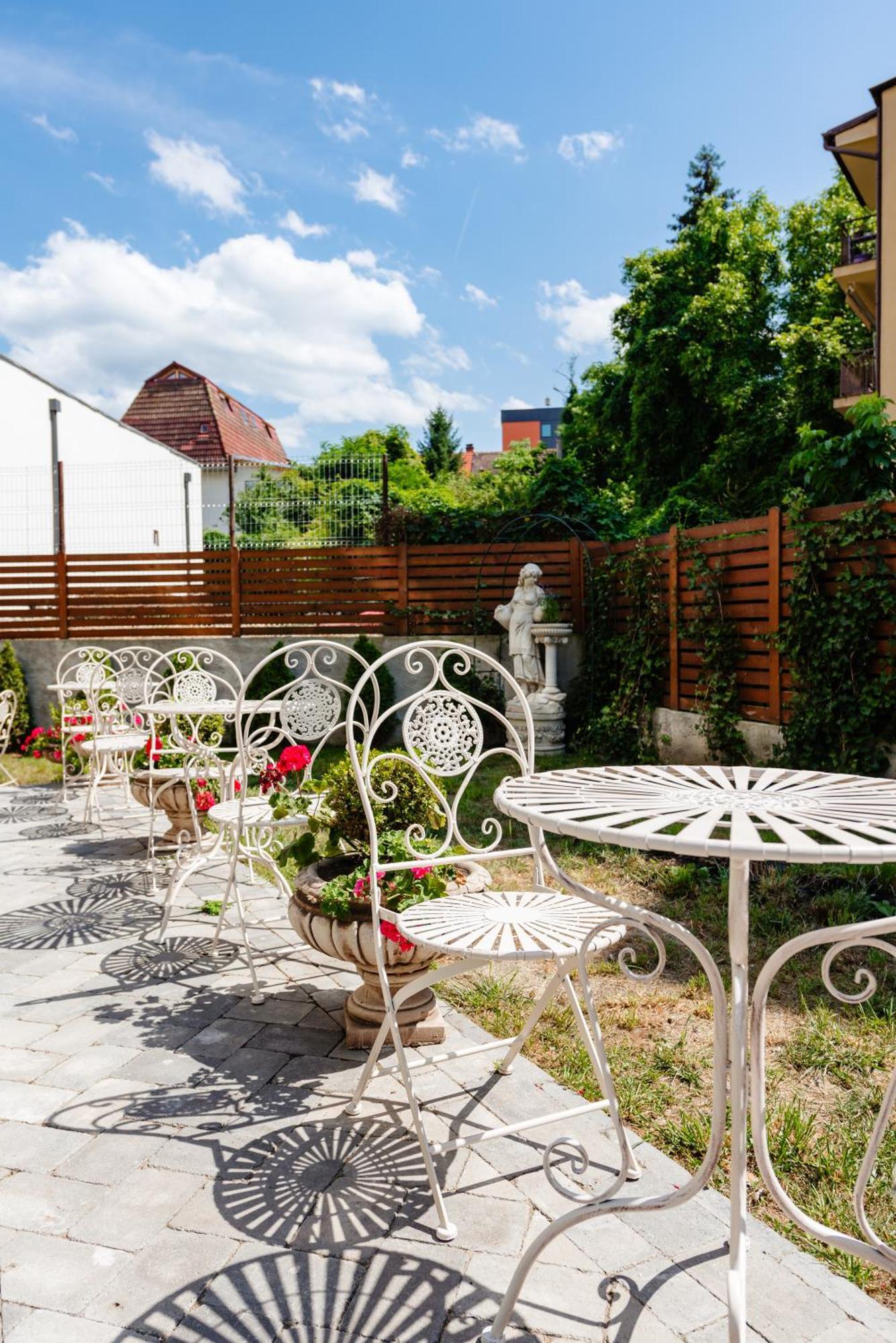 Ateneea Luxury Rooms Cluj-Napoca Esterno foto